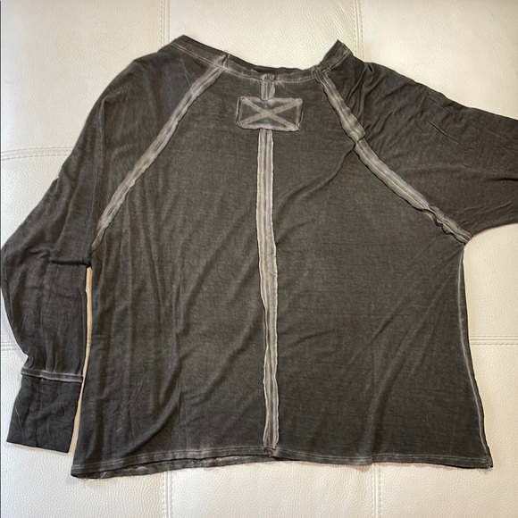 Zenana Acid Wash Black Long Sleeve T-Shirt - Picture 2 of 9